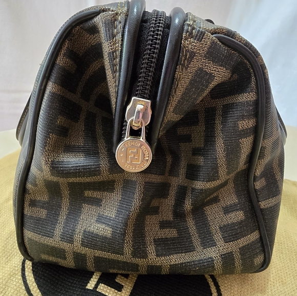 FENDI Vintage Small Zucca Boston Bag - Picture 4 of 16